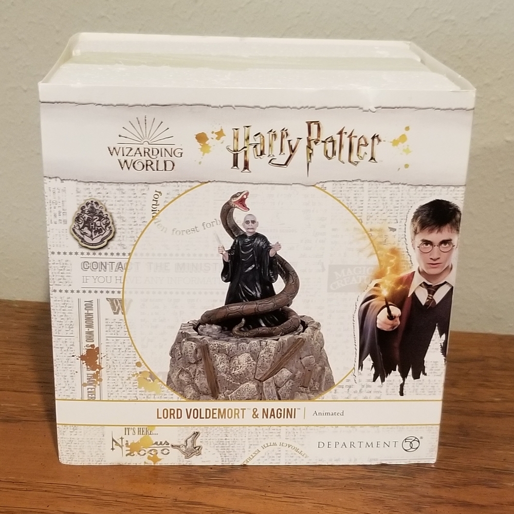 Dept 56 Lord Voldemort & Nagini animated